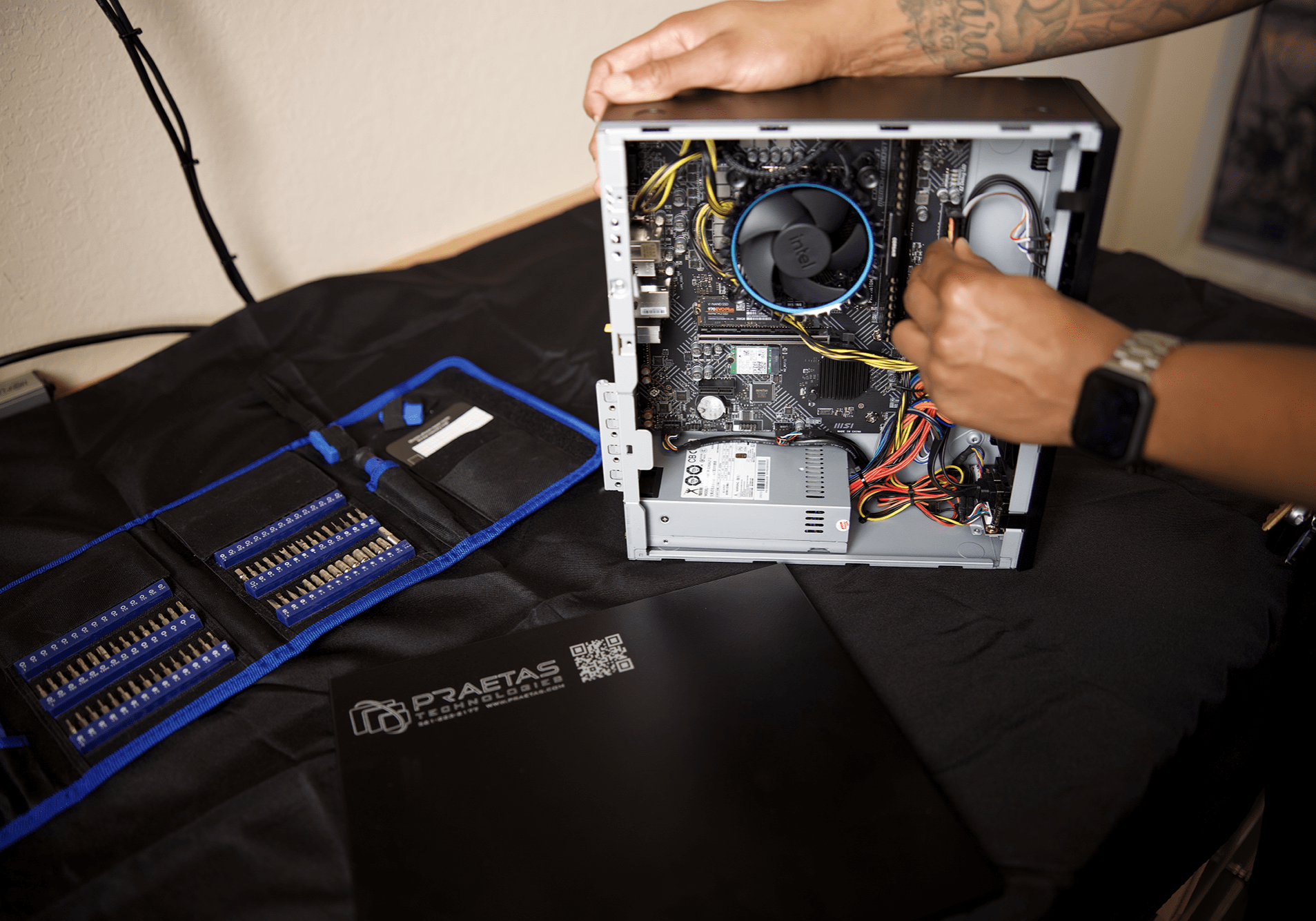 Josh Custom Desktop Internals 2 Josh Custom Desktop Internals 2
